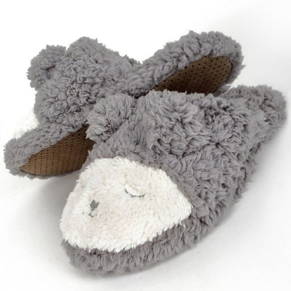 NWT Teddy Bear Soft Warm Fuzzy Slippers Size S/M